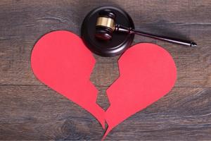 Divorce broken heart-high conflict divorce 